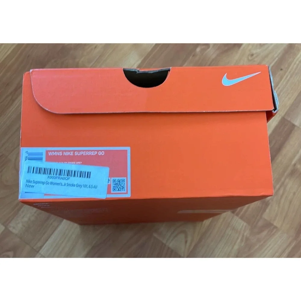 Nike empty shoe box‎